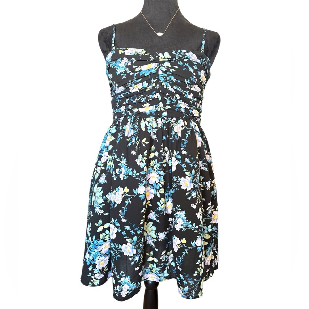 American Eagle Outfitters Woman’s Medium Black Floral Mini Sleeveless Dress